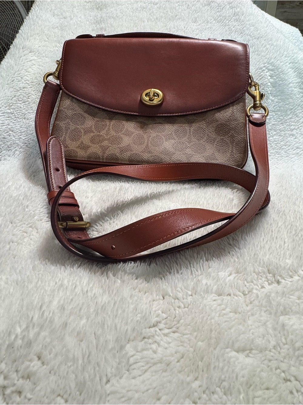 Coach Cassie Crossbody - Picture 3 of 13